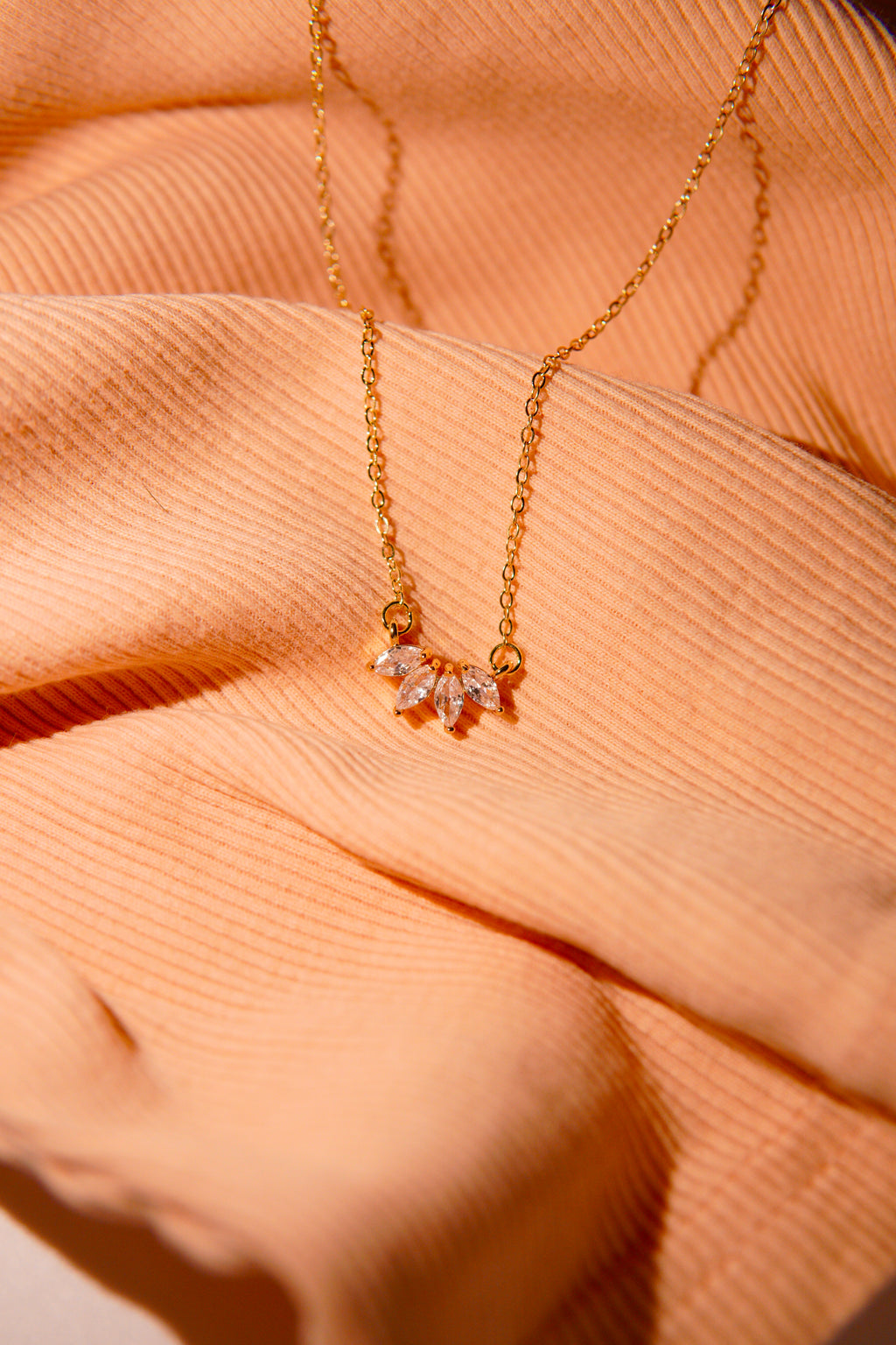 Златисто Колие Aylaé