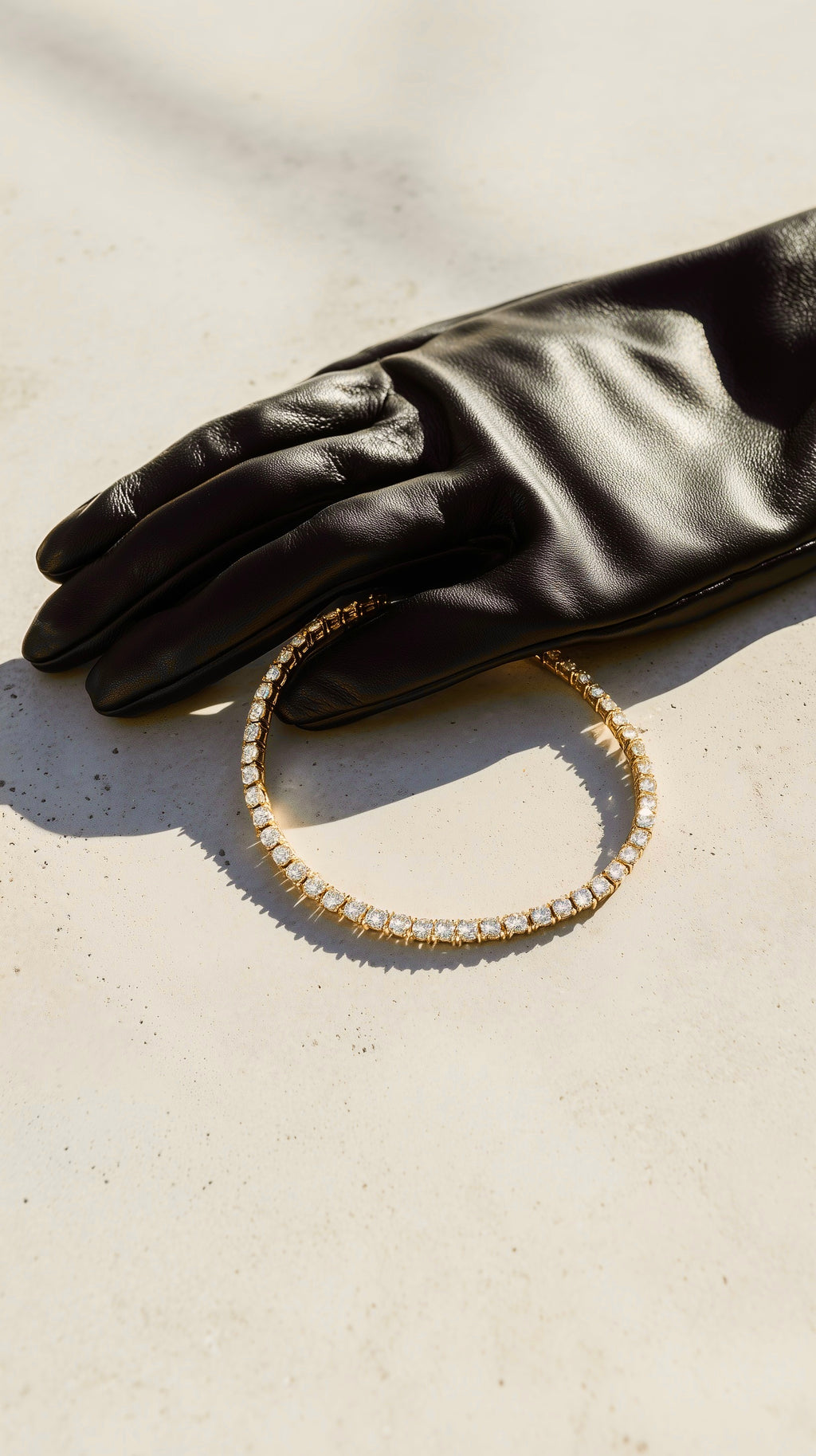 Златиста Гривна Aurelia