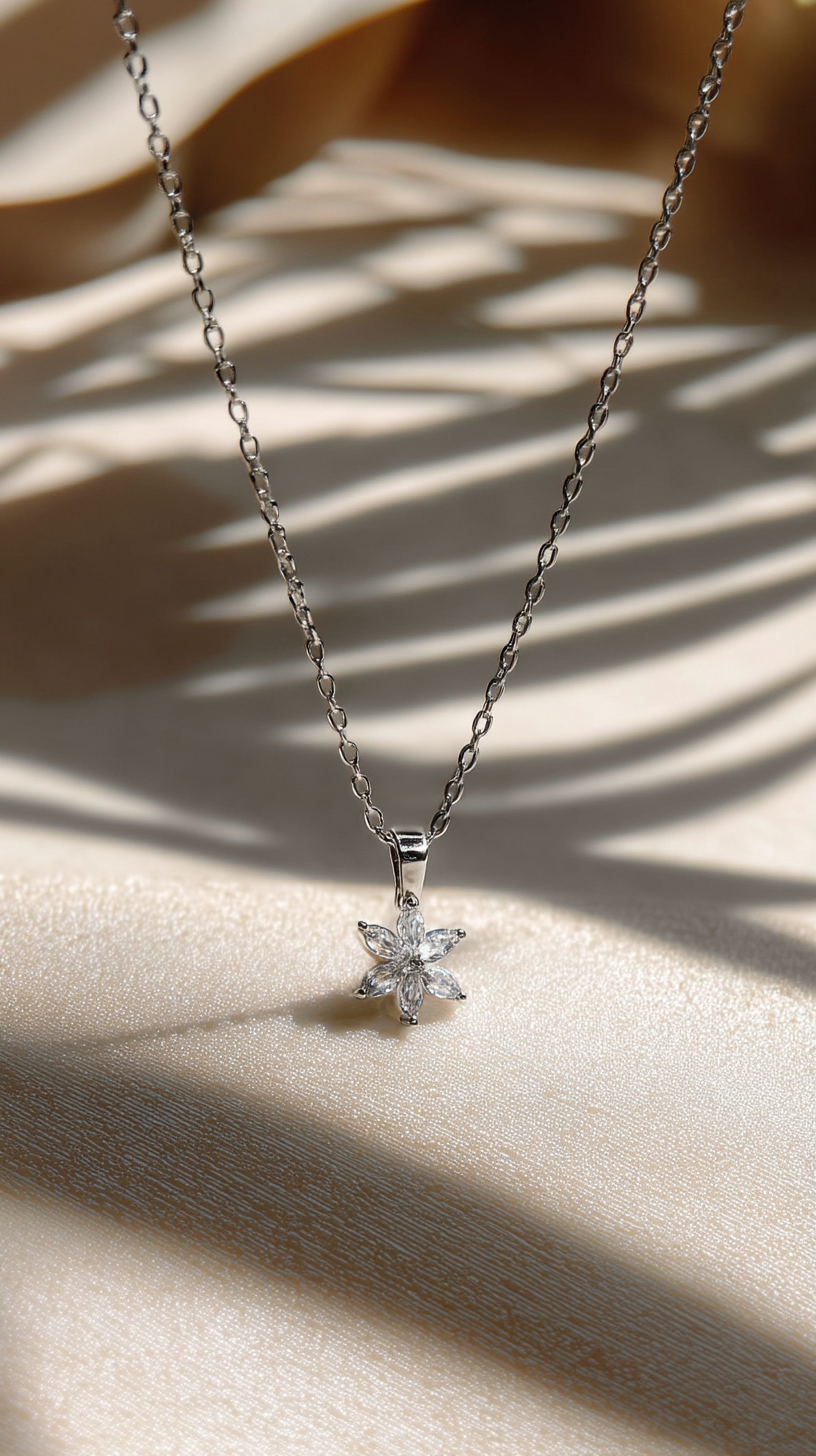 Сребристо Колие Lily